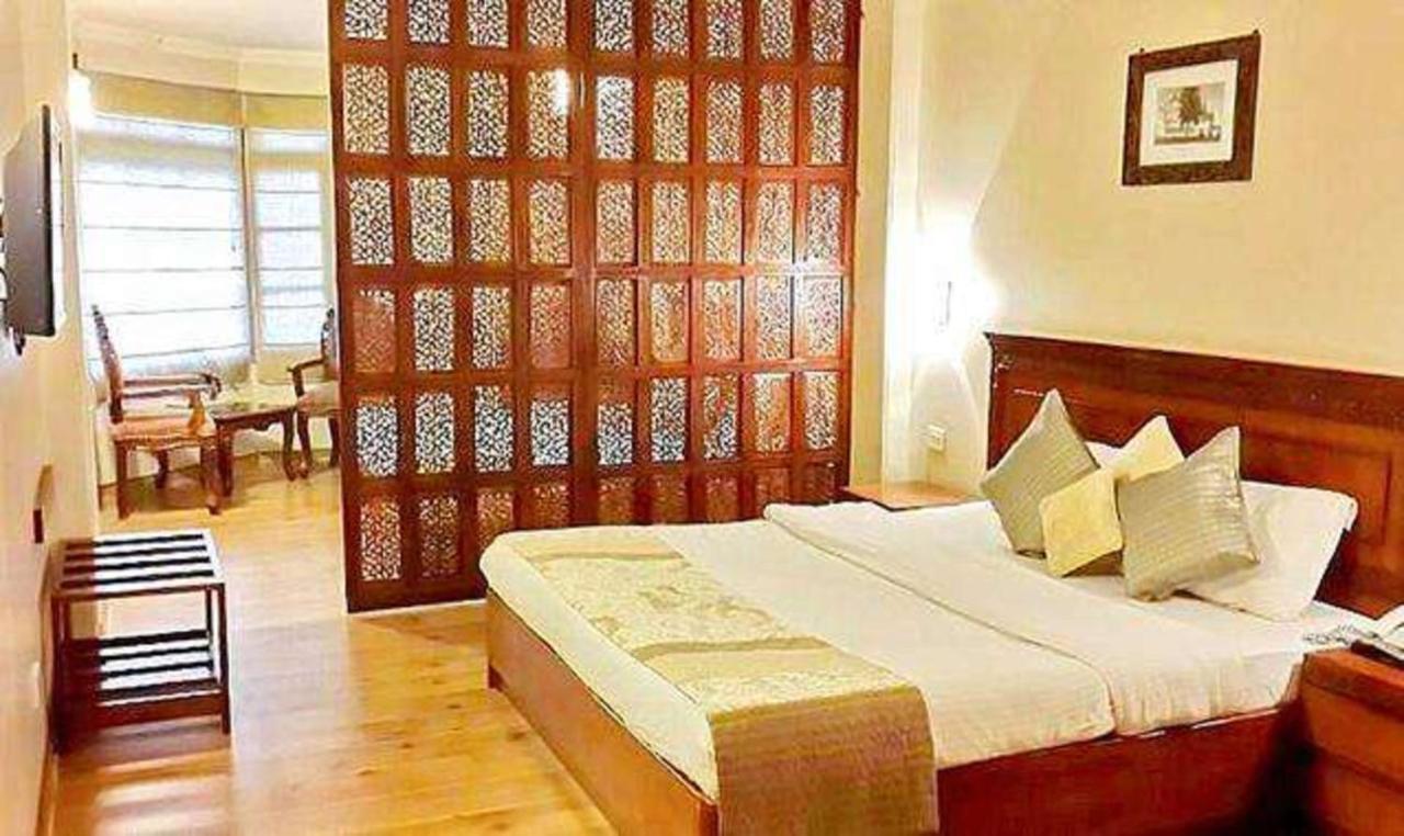 Wingait Inn - Hotel Near Mall Road Шимла Екстериор снимка