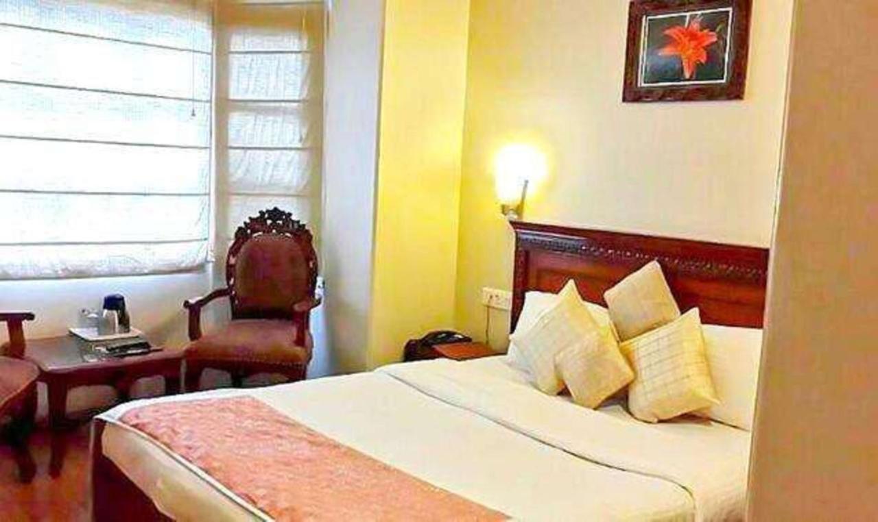 Wingait Inn - Hotel Near Mall Road Шимла Екстериор снимка
