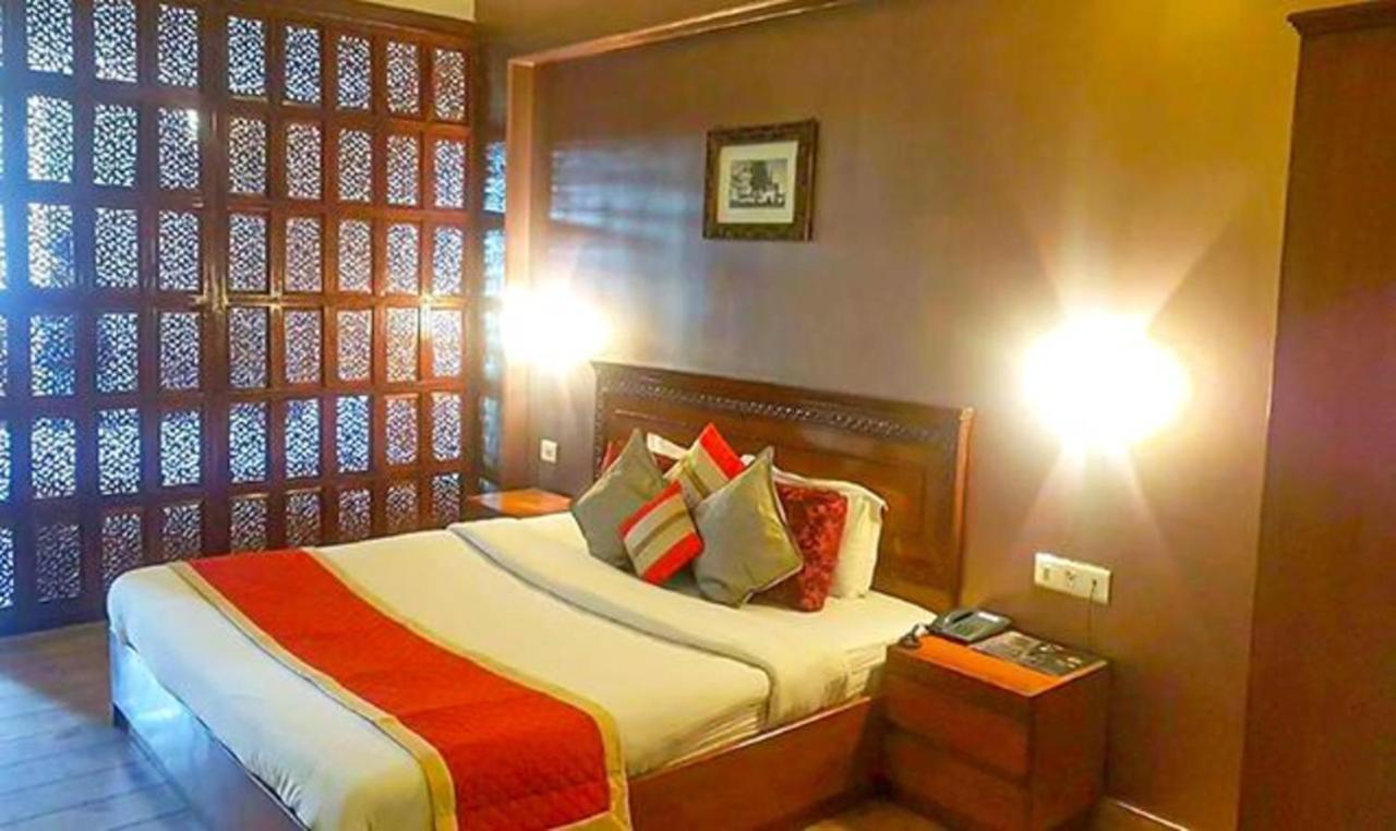 Wingait Inn - Hotel Near Mall Road Шимла Екстериор снимка