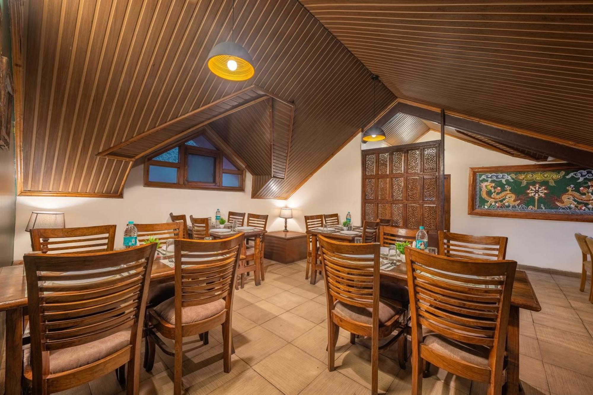 Wingait Inn - Hotel Near Mall Road Шимла Екстериор снимка